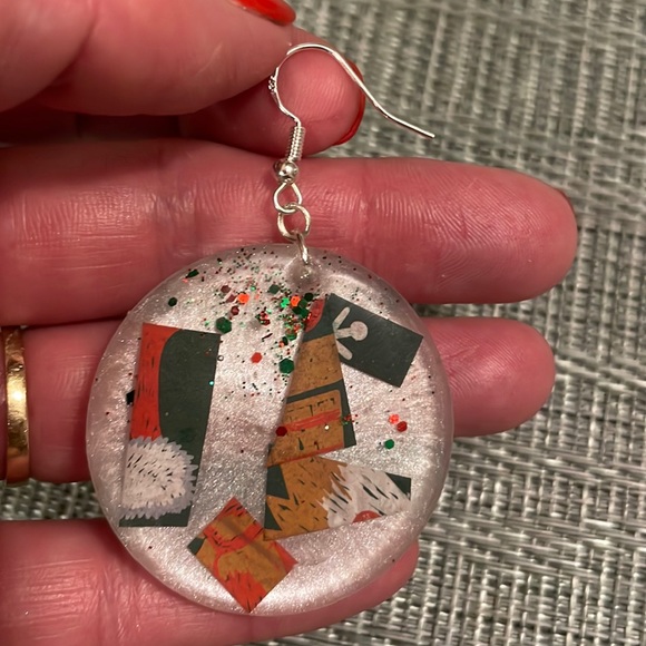 XMAS Handmade Festive Large Holiday Earrings White Circle - Picture 4 of 10